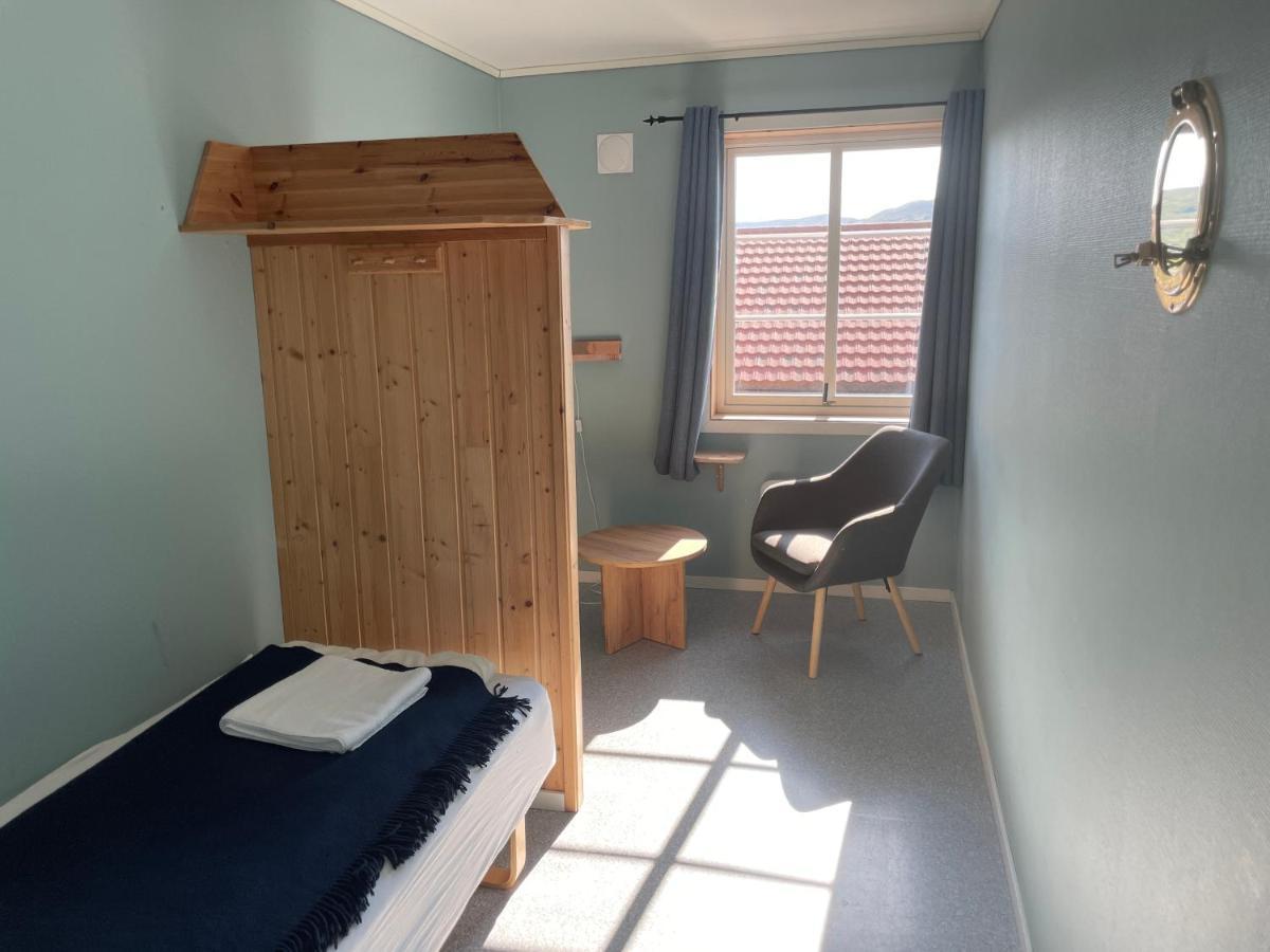 Hotel Adventure Camp Mehamn Exterior foto